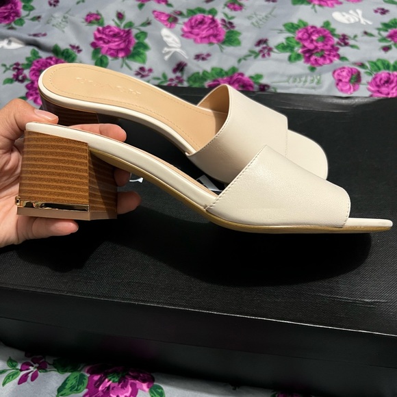 Coach leather sandals - Picture 4 of 6